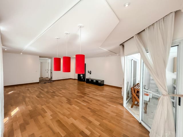 Casa com 420m² 4 quartos e 6 banheiros, para alugar, no bairro Jardim Panorama em São Paulo