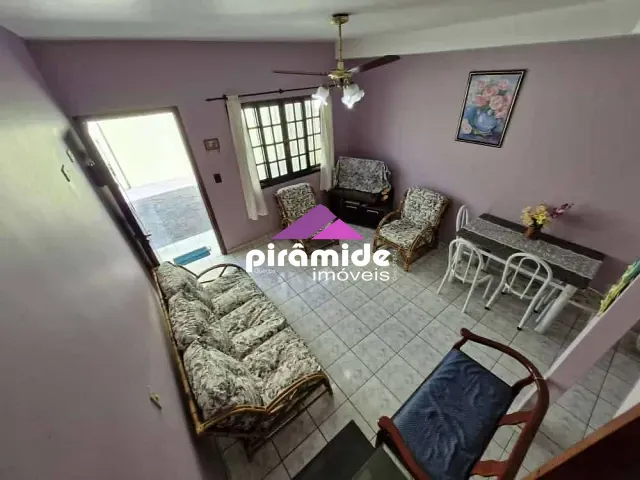 Casa com 108m² 2 quartos e 1 banheiro, à venda, no bairro Martim de Sá em Caraguatatuba