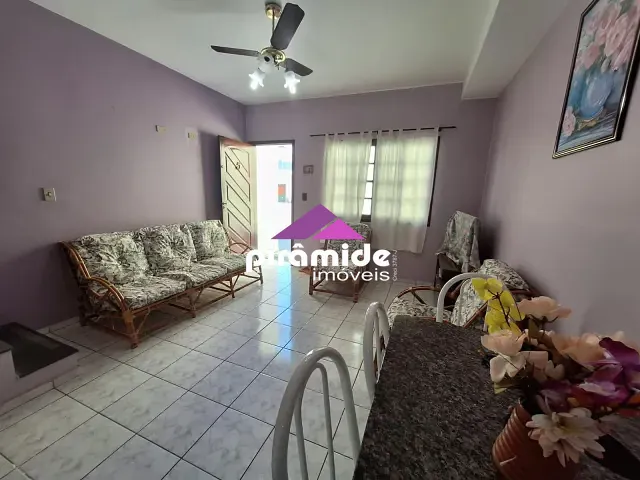 Casa com 108m² 2 quartos e 1 banheiro, à venda, no bairro Martim de Sá em Caraguatatuba