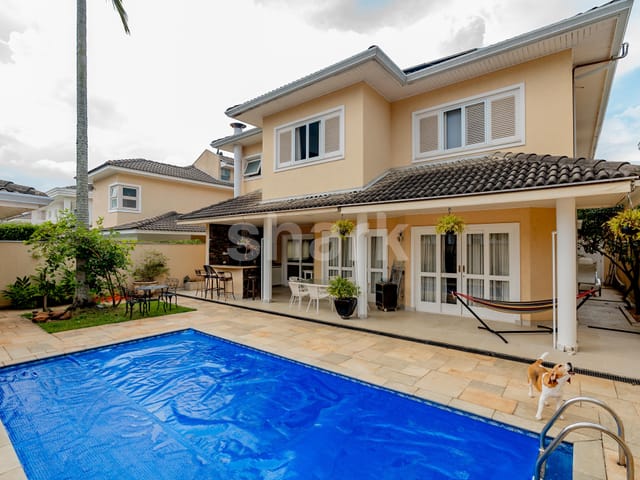 Casa com 420m² 4 quartos e 6 banheiros, à venda ou para alugar, no bairro Alphaville Conde II em Barueri