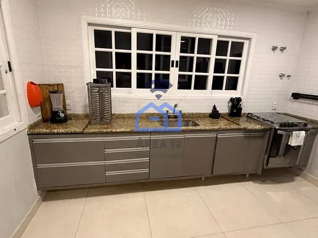 Casa com 478m² 3 quartos e 4 banheiros, para alugar, no bairro Park Imperial em Caraguatatuba