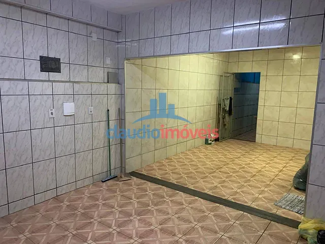 Casa com 450m² 3 quartos e 2 banheiros, à venda, no bairro Bocaininha em Barra Mansa