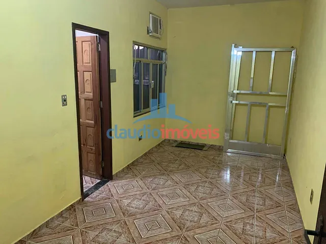 Casa com 450m² 3 quartos e 2 banheiros, à venda, no bairro Bocaininha em Barra Mansa
