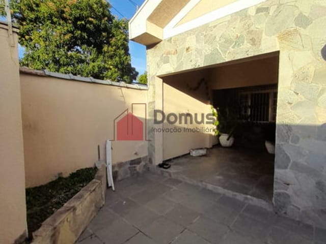 Casa com 350m² 3 quartos e 1 banheiro, para alugar, no bairro Crispim em Pindamonhangaba