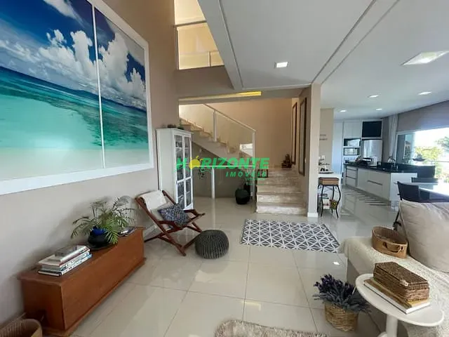 Casa com 482m² 3 quartos e 4 banheiros, à venda, no bairro Urbanova em São José dos Campos