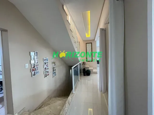 Casa com 482m² 3 quartos e 4 banheiros, à venda, no bairro Urbanova em São José dos Campos