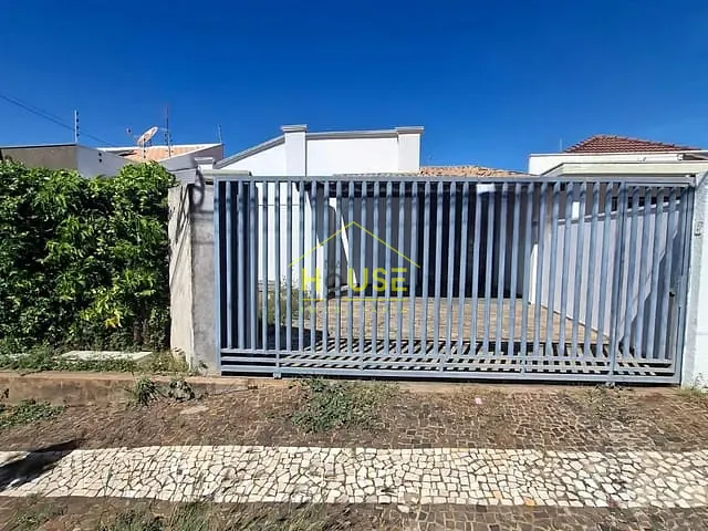 Casa com 380m² 3 quartos e 3 banheiros, para alugar, no bairro Santa Eliza em Votuporanga