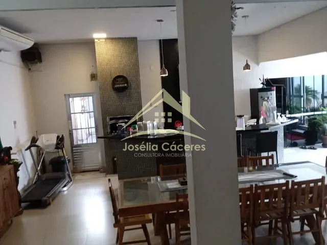 Casa com 700m² 4 quartos e 3 banheiros, à venda, no bairro Lixeira em Cuiabá