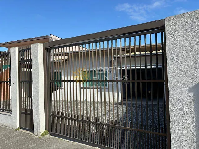 Casa com 140m² 3 quartos e 3 banheiros, à venda, no bairro Iririú em Joinville