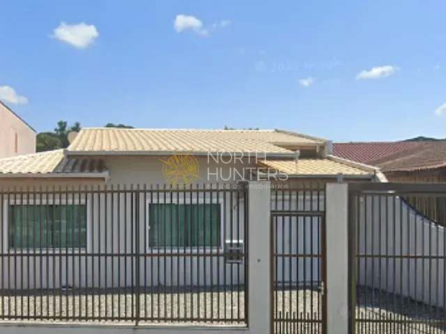 Casa com 140m² 3 quartos e 3 banheiros, à venda, no bairro Iririú em Joinville