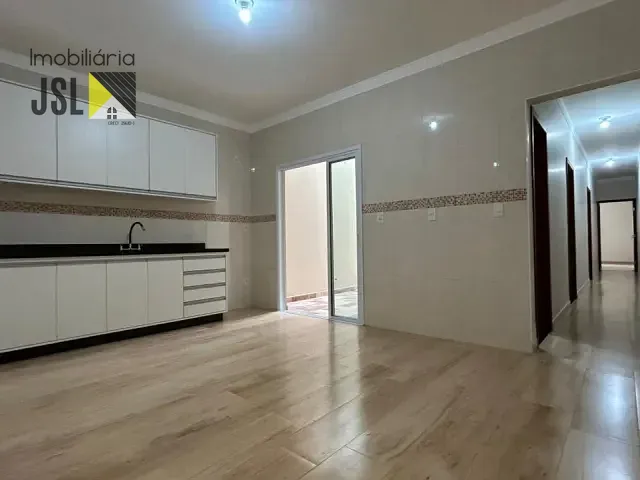 Casa com 153m² 3 quartos e 2 banheiros, à venda, no bairro Vila Santos em Caçapava