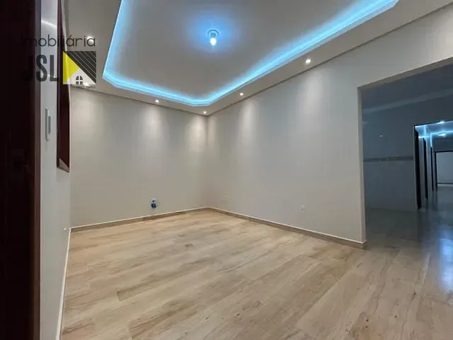 Casa com 153m² 3 quartos e 2 banheiros, à venda, no bairro Vila Santos em Caçapava