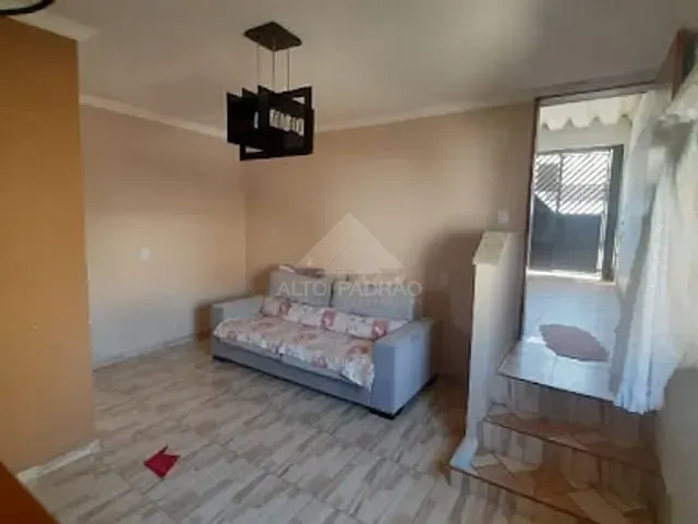 Casa com 300m² 5 quartos e 3 banheiros, à venda, no bairro Jardim Zaira em Mauá