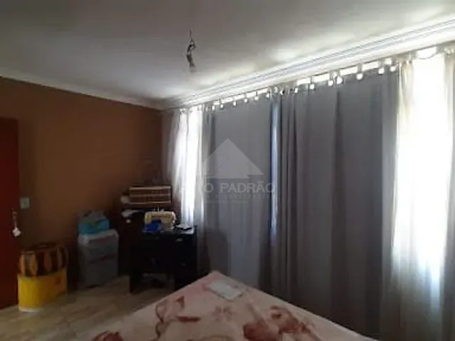 Casa com 300m² 5 quartos e 3 banheiros, à venda, no bairro Jardim Zaira em Mauá