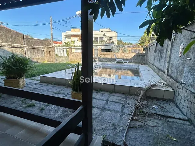 Casa 3 quartos e 2 banheiros, para alugar, no bairro Piratininga em Niterói