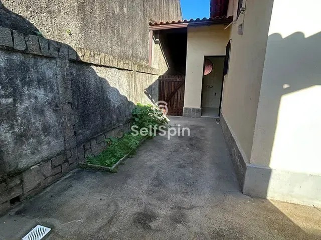 Casa 3 quartos e 2 banheiros, para alugar, no bairro Piratininga em Niterói