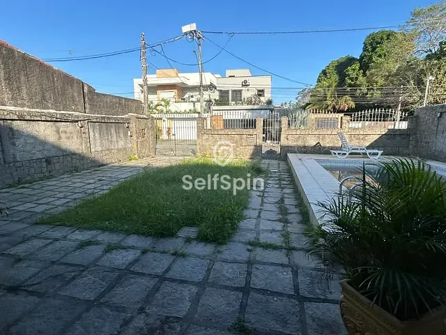 Casa 3 quartos e 2 banheiros, para alugar, no bairro Piratininga em Niterói