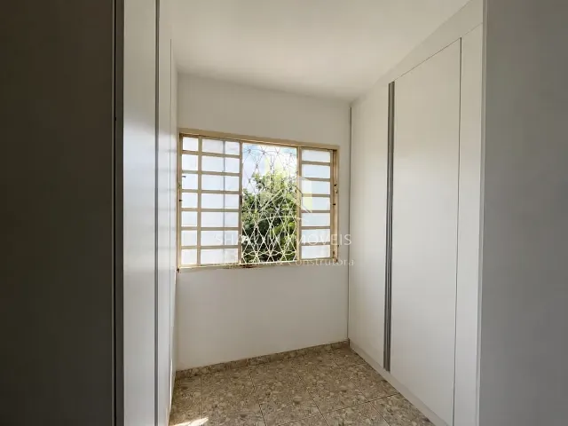 Casa 3 quartos e 4 banheiros, à venda, no bairro Conjunto Nova Pampulha (Justinópolis) em Ribeirão das Neves