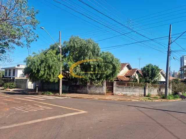 Casa com 418m², à venda, no bairro Campo Belo em Londrina