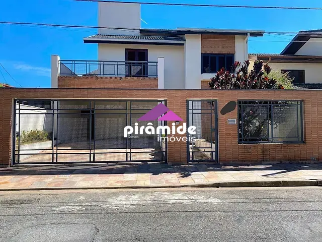 Casa 3 quartos e 3 banheiros, para alugar, no bairro Jardim das Colinas em São José dos Campos