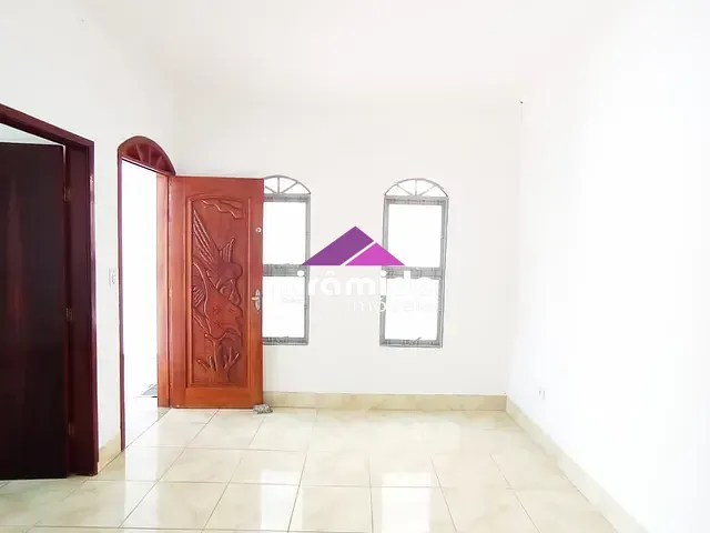 Casa 3 quartos e 2 banheiros, à venda, no bairro Jardim Estoril em São José dos Campos