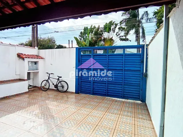 Casa 3 quartos e 2 banheiros, à venda, no bairro Jardim Estoril em São José dos Campos