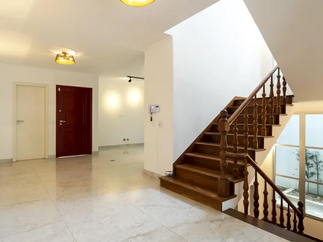 Casa com 600m² 5 quartos e 7 banheiros, à venda, no bairro Vila Nova Conceição em São Paulo