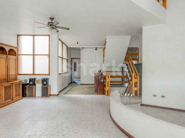 Casa com 480m² 4 quartos e 6 banheiros, à venda, no bairro Alphaville em Santana de Parnaíba