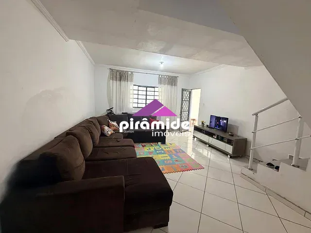 Casa com 125m² 3 quartos e 2 banheiros, à venda, no bairro Jardim Nova Flórida em São José dos Campos