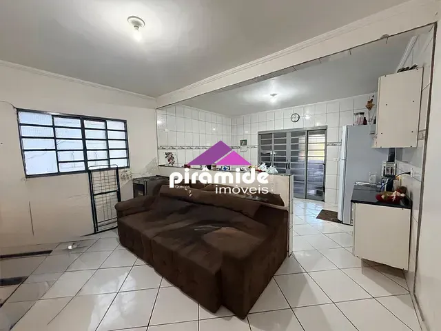 Casa com 125m² 3 quartos e 2 banheiros, à venda, no bairro Jardim Nova Flórida em São José dos Campos