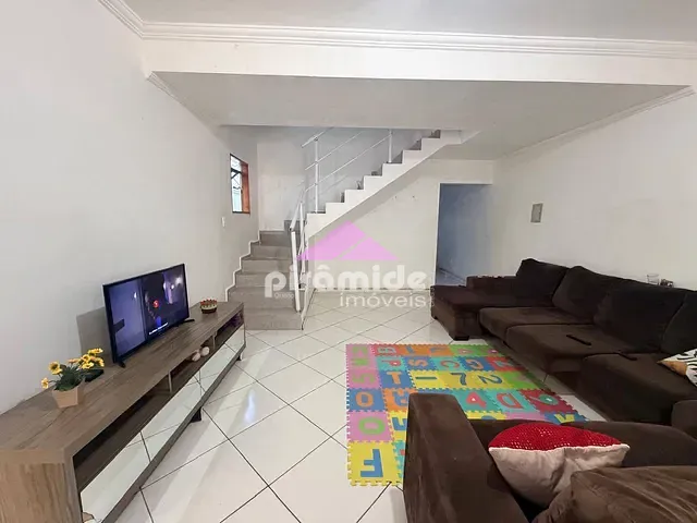 Casa com 125m² 3 quartos e 2 banheiros, à venda, no bairro Jardim Nova Flórida em São José dos Campos
