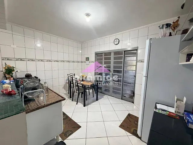 Casa com 125m² 3 quartos e 2 banheiros, à venda, no bairro Jardim Nova Flórida em São José dos Campos