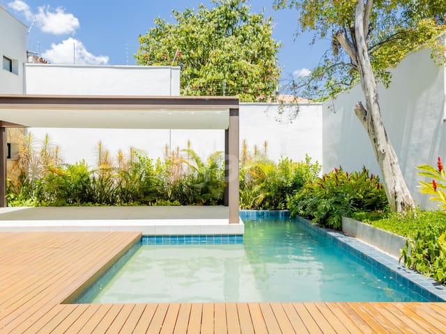 Casa com 570m² 4 quartos e 5 banheiros, à venda ou para alugar, no bairro Jardim Paulista em São Paulo
