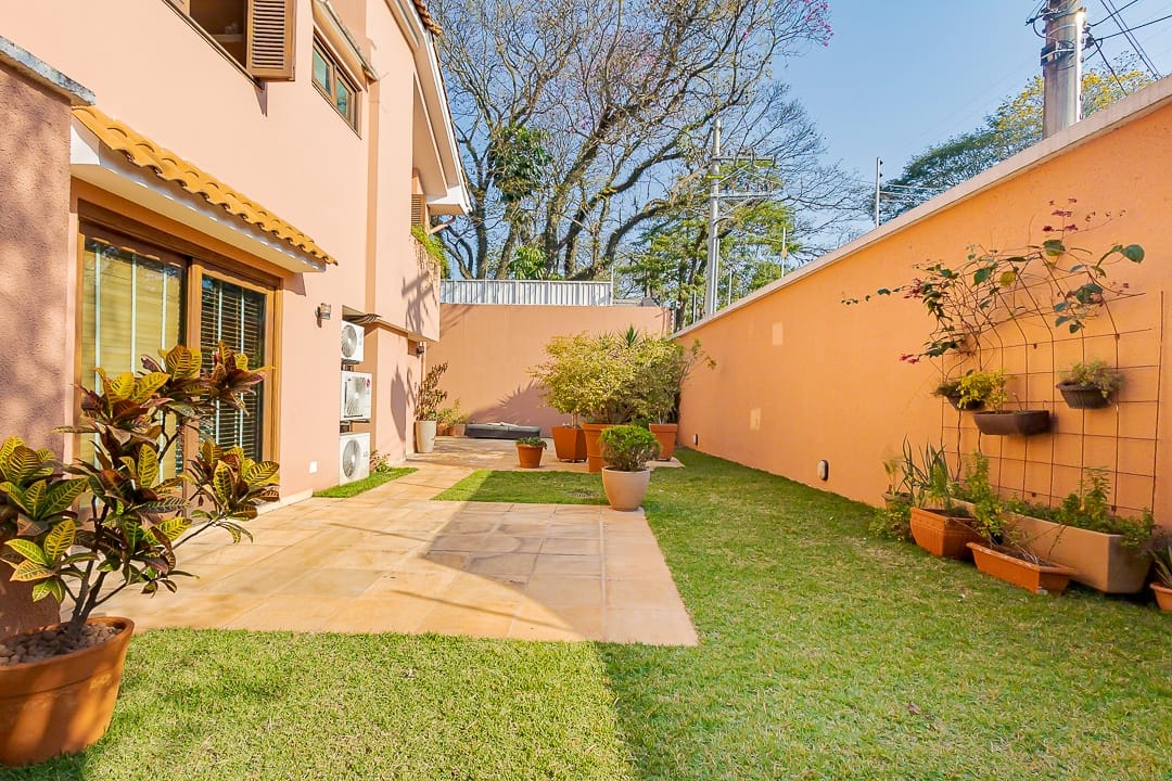 Casa em Jardim Sílvia — foto 1