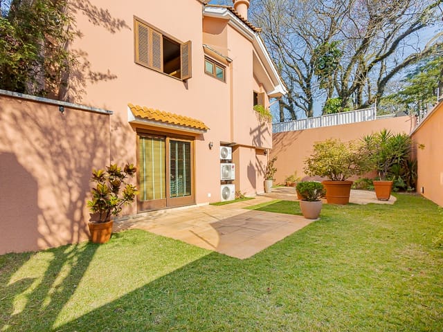 Casa com 499m² 4 quartos e 5 banheiros, à venda, no bairro Jardim Sílvia (Zona Oeste) em São Paulo