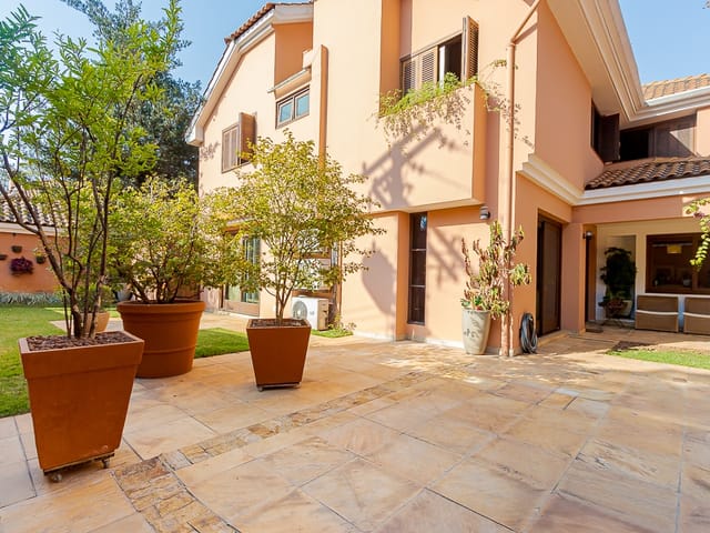 Casa com 499m² 4 quartos e 5 banheiros, à venda, no bairro Jardim Sílvia (Zona Oeste) em São Paulo