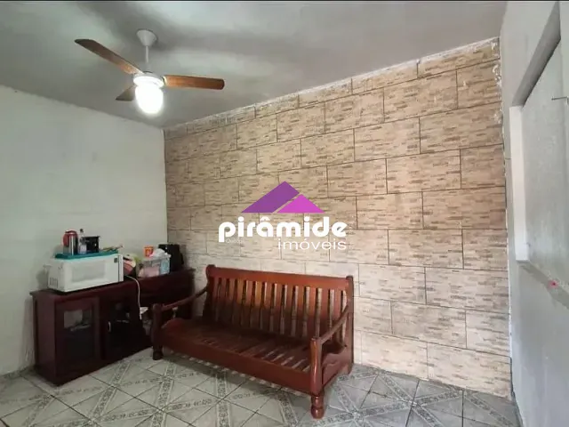 Casa 3 quartos e 2 banheiros, à venda, no bairro Residencial São Francisco em São José dos Campos