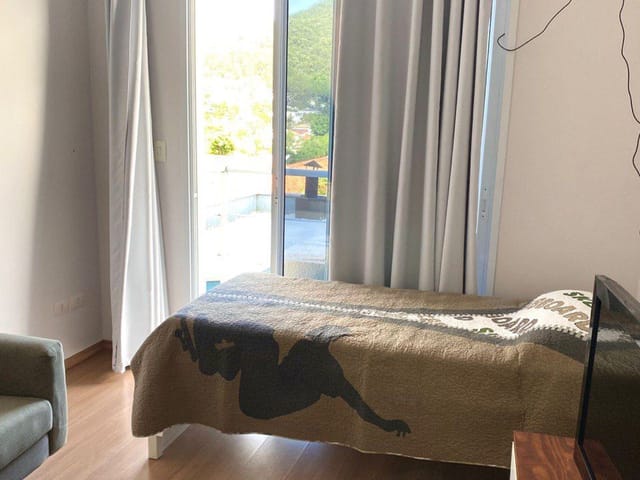 Casa com 420m² 6 quartos e 5 banheiros, à venda ou para alugar, no bairro Alphaville em Santana de Parnaíba