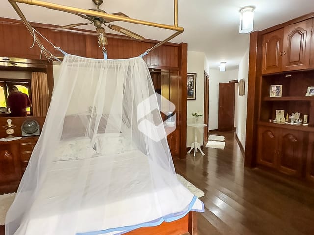 Casa com 1000m² 5 quartos e 9 banheiros, à venda, no bairro Barra da Tijuca em Rio de Janeiro