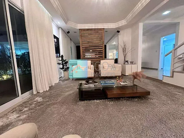 Casa com 360m² 4 quartos e 5 banheiros, à venda, no bairro Jardim das Colinas em São José dos Campos