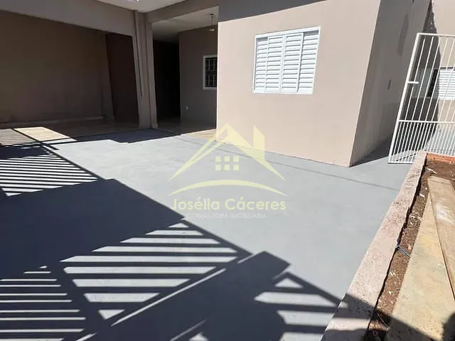 Casa com 250m² 3 quartos e 3 banheiros, à venda, no bairro Jardim Universitário em Cuiabá