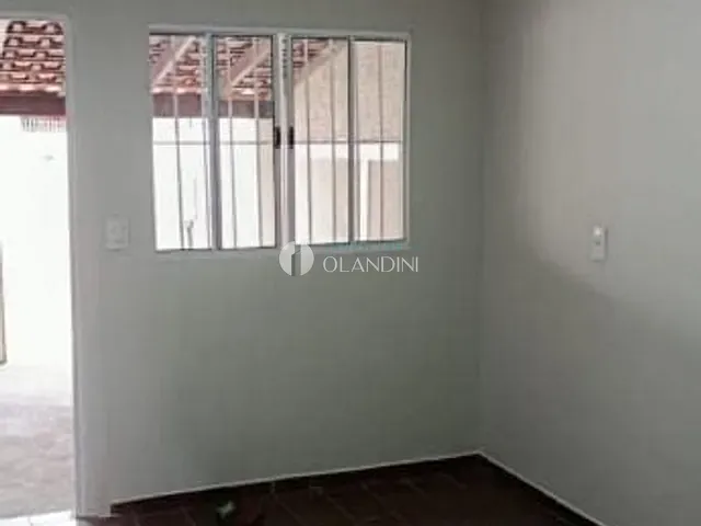 Casa com 125m² 2 quartos e 1 banheiro, à venda, no bairro Parque Residencial Ida Sia em Artur Nogueira