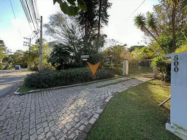 Casa 3 quartos e 2 banheiros, à venda, no bairro Chácara dos Junqueiras em Carapicuíba