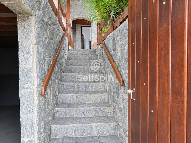 Casa 3 quartos e 2 banheiros, para alugar, no bairro Fonseca em Niterói