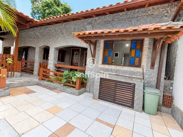 Casa 3 quartos e 2 banheiros, para alugar, no bairro Fonseca em Niterói