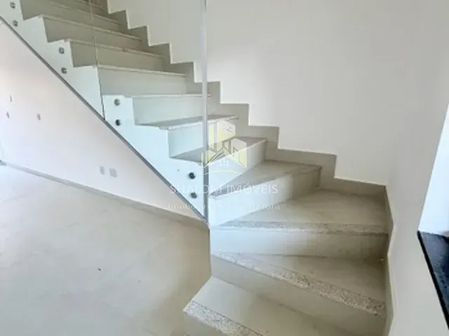Casa 2 quartos e 2 banheiros, à venda, no bairro Parque Xangri-Lá em Contagem