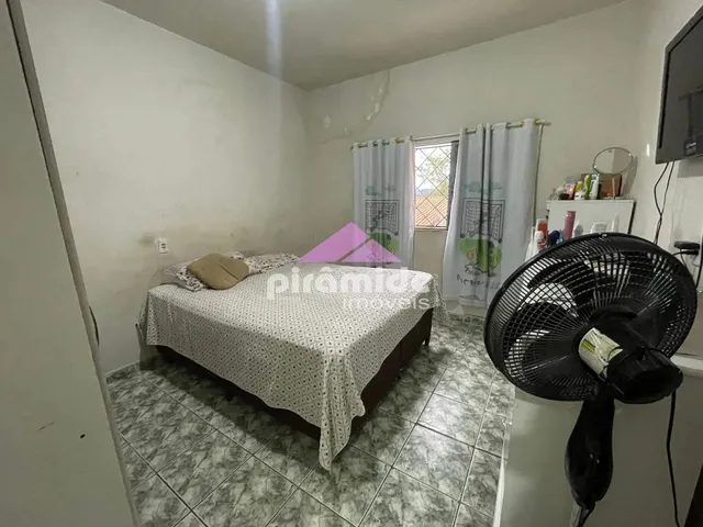 Casa com 250m² 2 quartos e 2 banheiros, à venda, no bairro Vila Iracema em São José Dos Campos