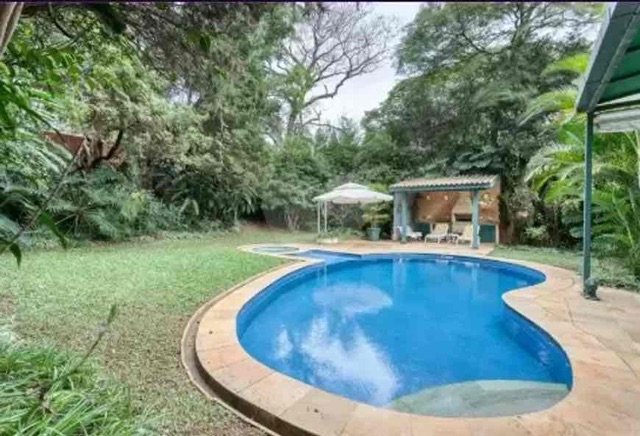 Casa com 1500m² 4 quartos e 5 banheiros, à venda, no bairro Campo Belo em São Paulo