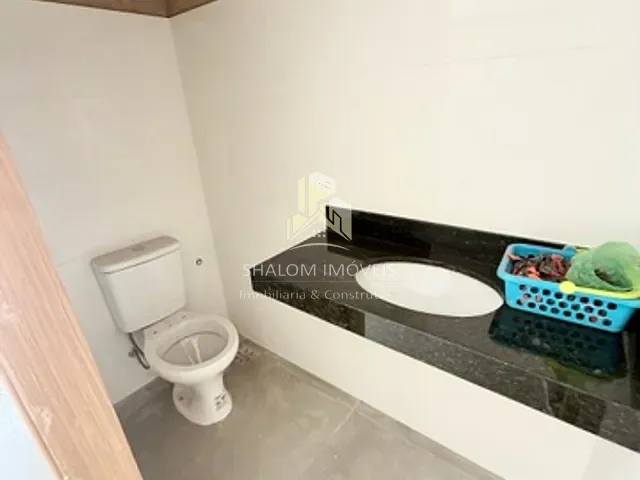 Casa 3 quartos e 3 banheiros, à venda, no bairro Parque Xangri-Lá em Contagem