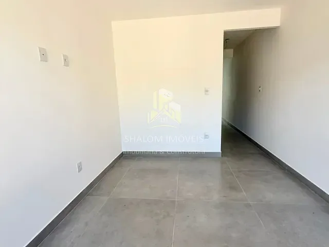 Casa 3 quartos e 3 banheiros, à venda, no bairro Parque Xangri-Lá em Contagem